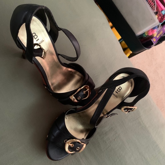 Bakers sandals - Picture 2 of 6